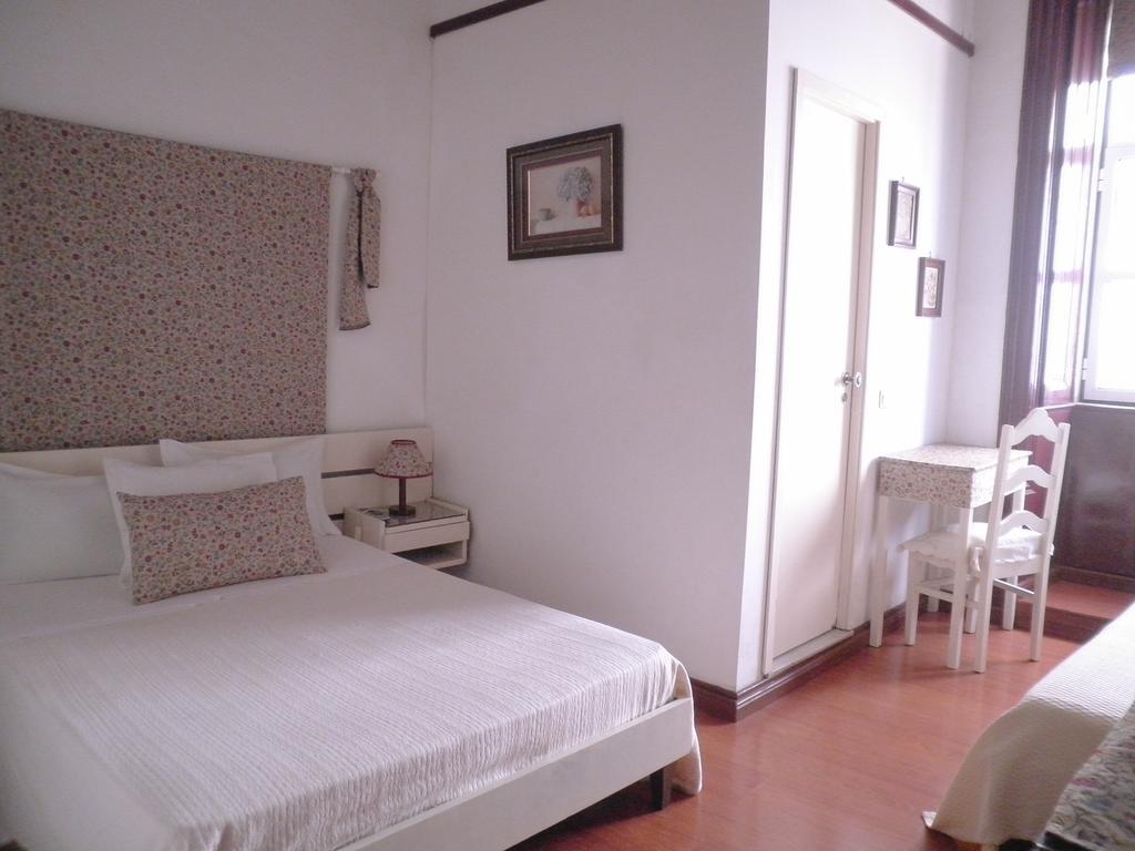 Pensao Flor De Coimbra Hotel Buitenkant foto
